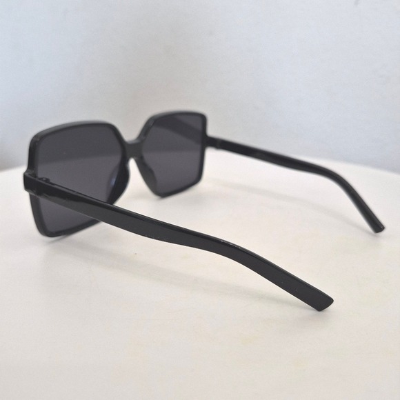Oversized Square Black Sunglasses Retro 90s Y2K Statement Shades - Picture 8 of 10